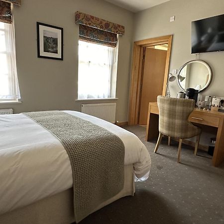 The Mitre Inn Knaresborough Ngoại thất bức ảnh