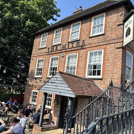 The Mitre Inn Knaresborough Ngoại thất bức ảnh