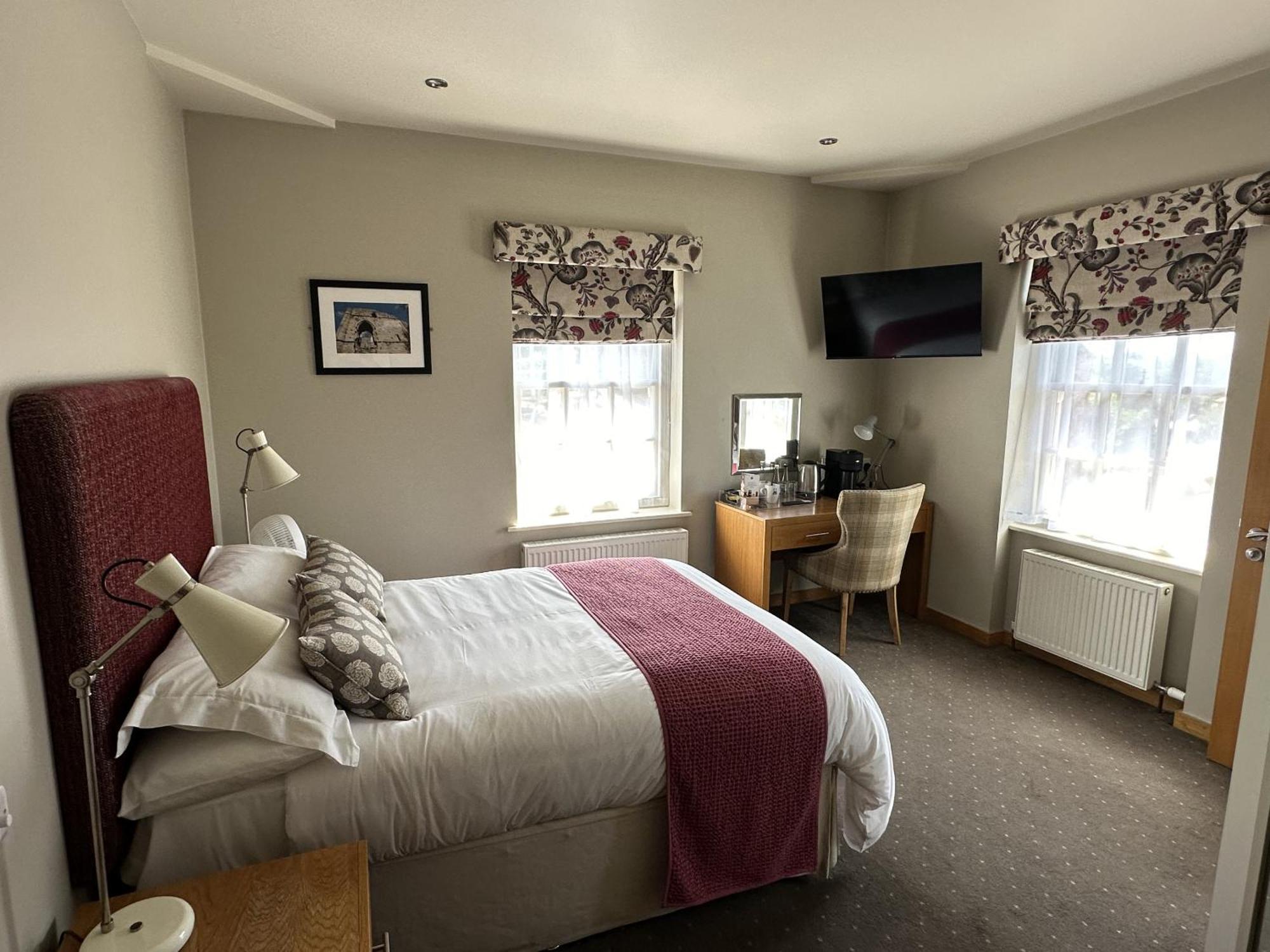 The Mitre Inn Knaresborough Ngoại thất bức ảnh