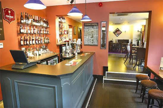 The Mitre Inn Knaresborough Ngoại thất bức ảnh