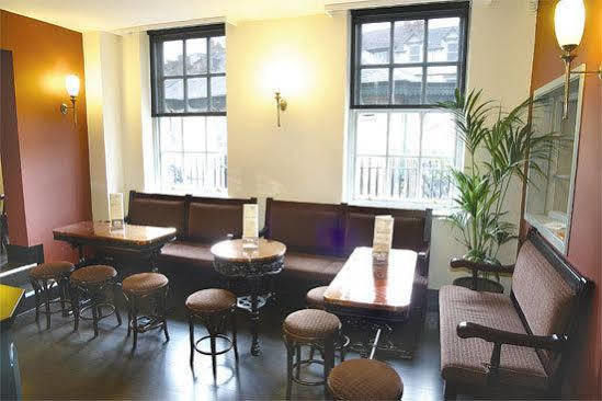The Mitre Inn Knaresborough Ngoại thất bức ảnh