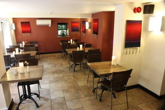 The Mitre Inn Knaresborough Ngoại thất bức ảnh